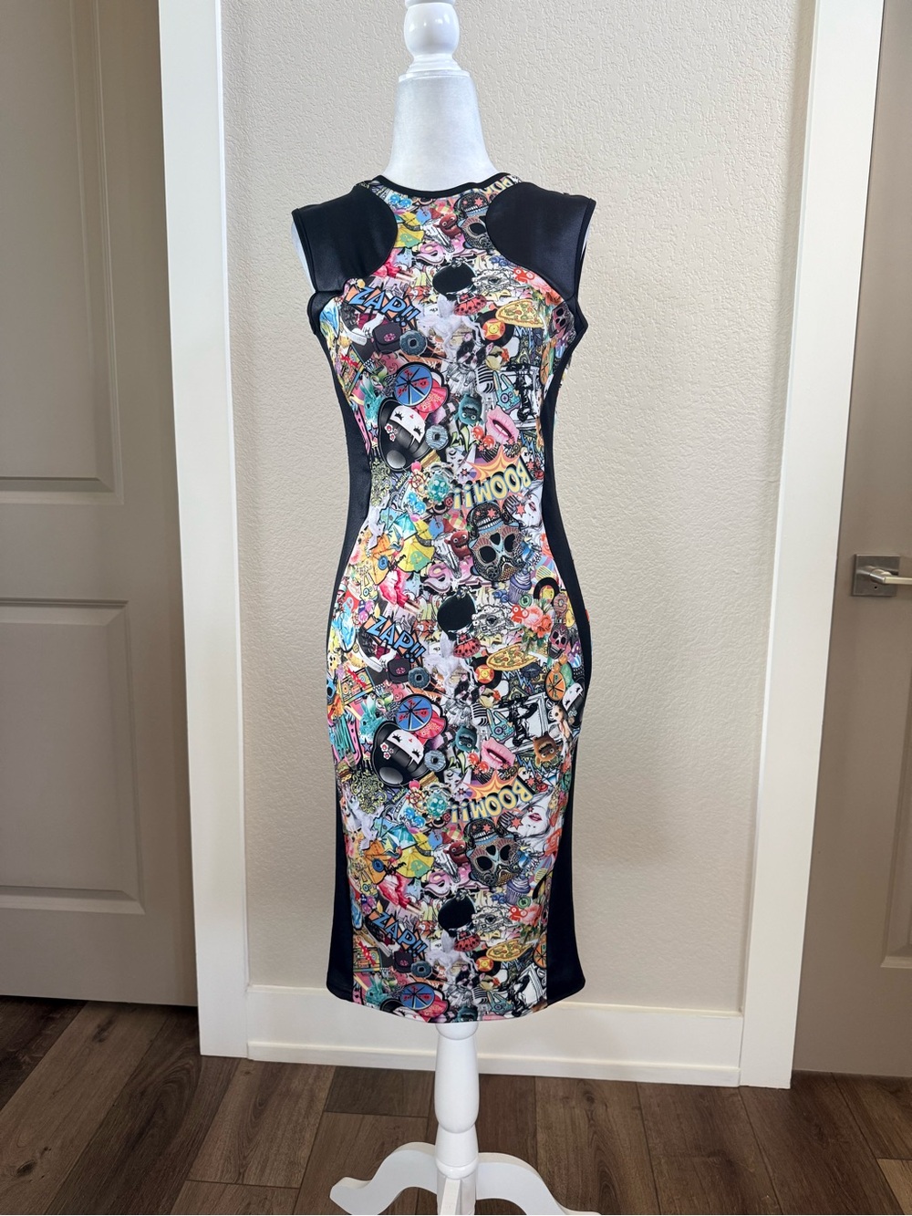 Boohoo Black Multicolor Graphic-Print Dress